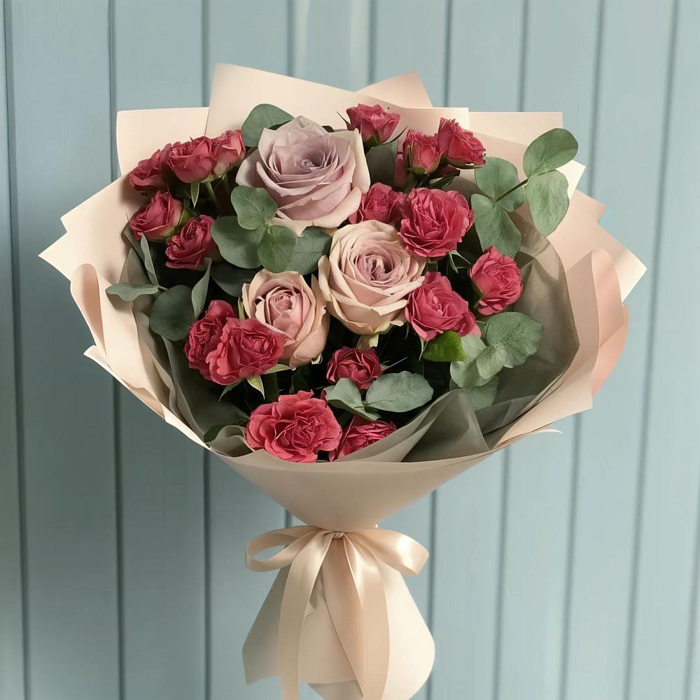 Букет цветов из: Гвоздики и Розы в Курждипскую