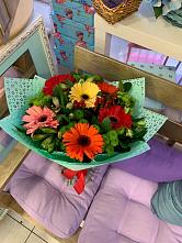 Букет цветов из:  Герберы, Хризантемы и Альстромерии #REPLACE_PRED# Курждипскую