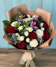 Букет цветов из:  Розы и Альстромерии в Курждипскую
