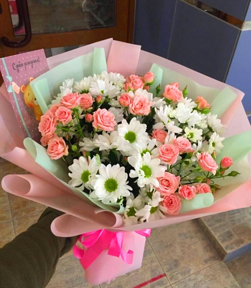 Букет цветов из: Розы и Хризантемы в Курждипскую