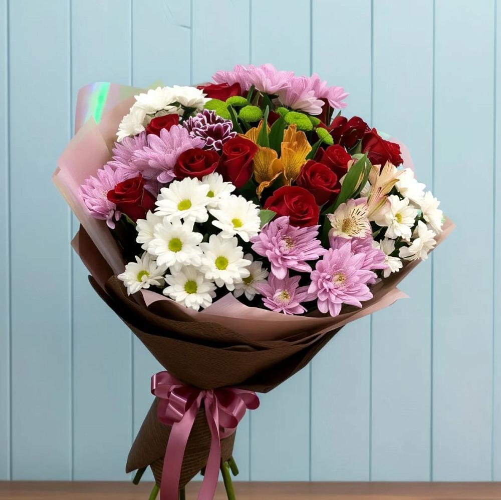 Букет цветов из: Розы, Хризантемы и Альстромерии в Курждипскую