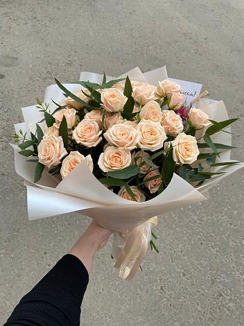 Букет Кремовые розы Латте в Курждипскую