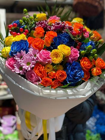 Букет цветов из: Розы и Хризантемы в Курждипскую