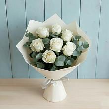 Букет Белые розы в Эвкалипте в Курждипскую