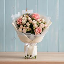 Букет цветов из:  Розы в Курждипскую