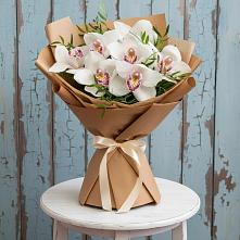 Букет цветов из:  Орхидеи и Розы в Курждипскую
